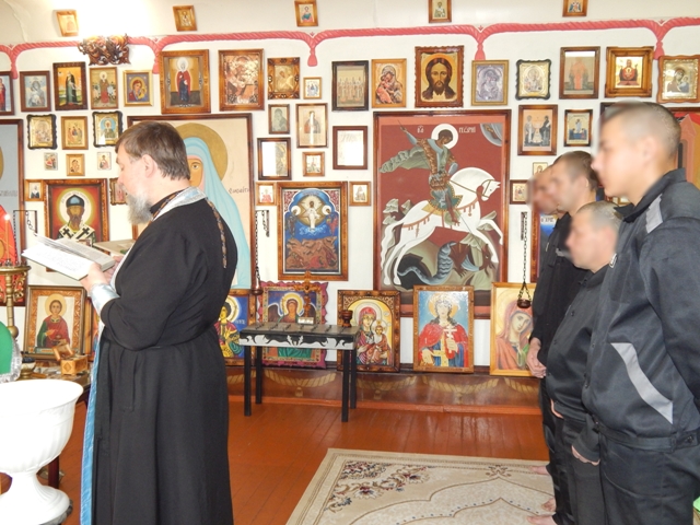 УФСИН показало авторскую школу зэков-иконописцев
