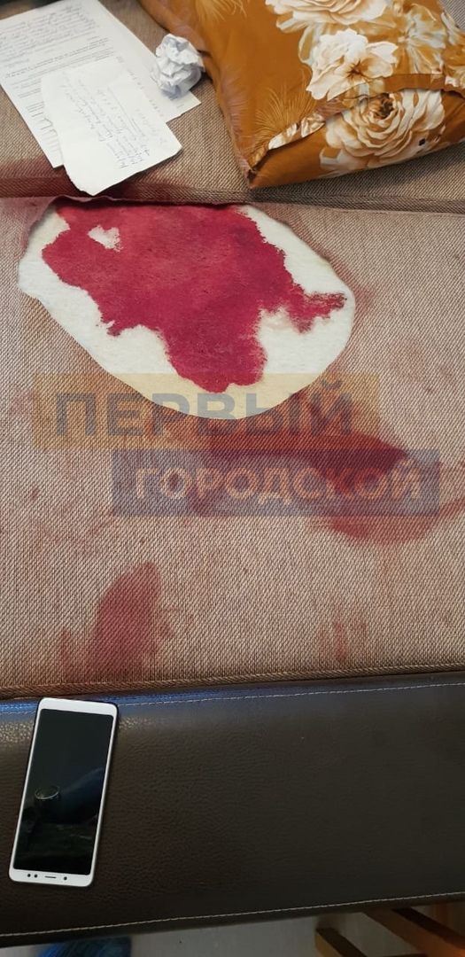 В Омской области продолжают искать свидетелей кровавой расправы над матерью и дочерью Меркушиными В Омской области продолжают искать свидетелей кровавой расправы над матерью и дочерью Меркушиными