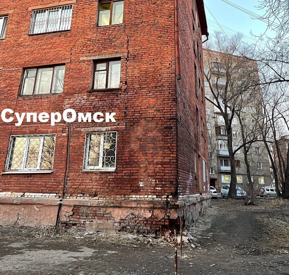 Фонд капремонта перекинул проблемы дома с обвалившейся стеной на мэрию Омска? Фонд капремонта перекинул проблемы дома с обвалившейся стеной на мэрию Омска?