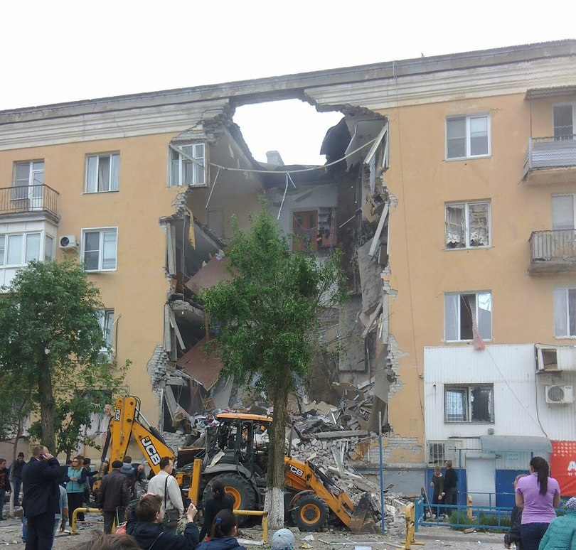 ПОКА ВЫ СПАЛИ: взрыв газа в Волгограде, пьющая Прибалтика и порно на вокзале