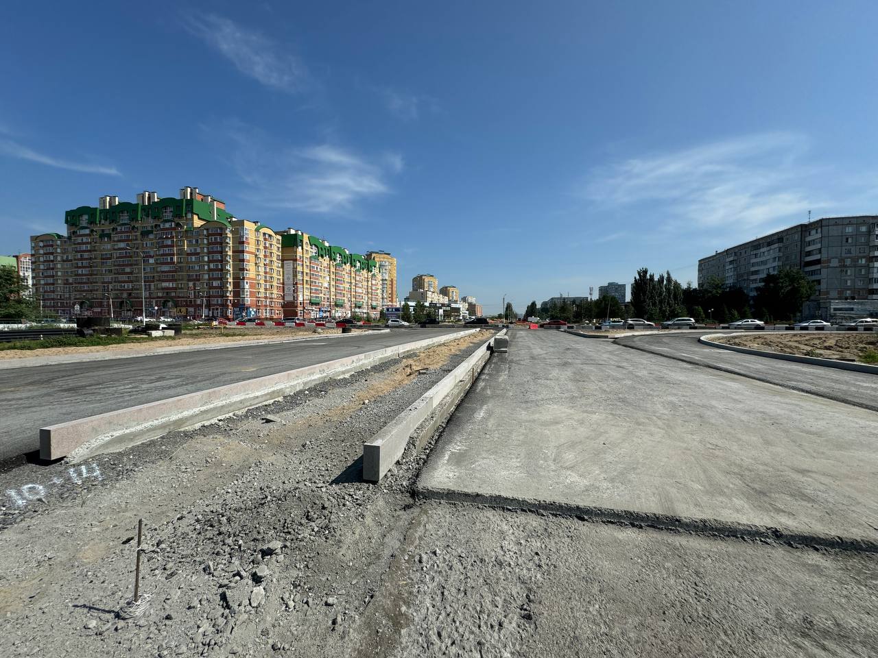 Перекресток улицы Волгоградской и бульвара Архитекторов в Омске откроют к началу учебного года Перекресток улицы Волгоградской и бульвара Архитекторов в Омске откроют к началу учебного года