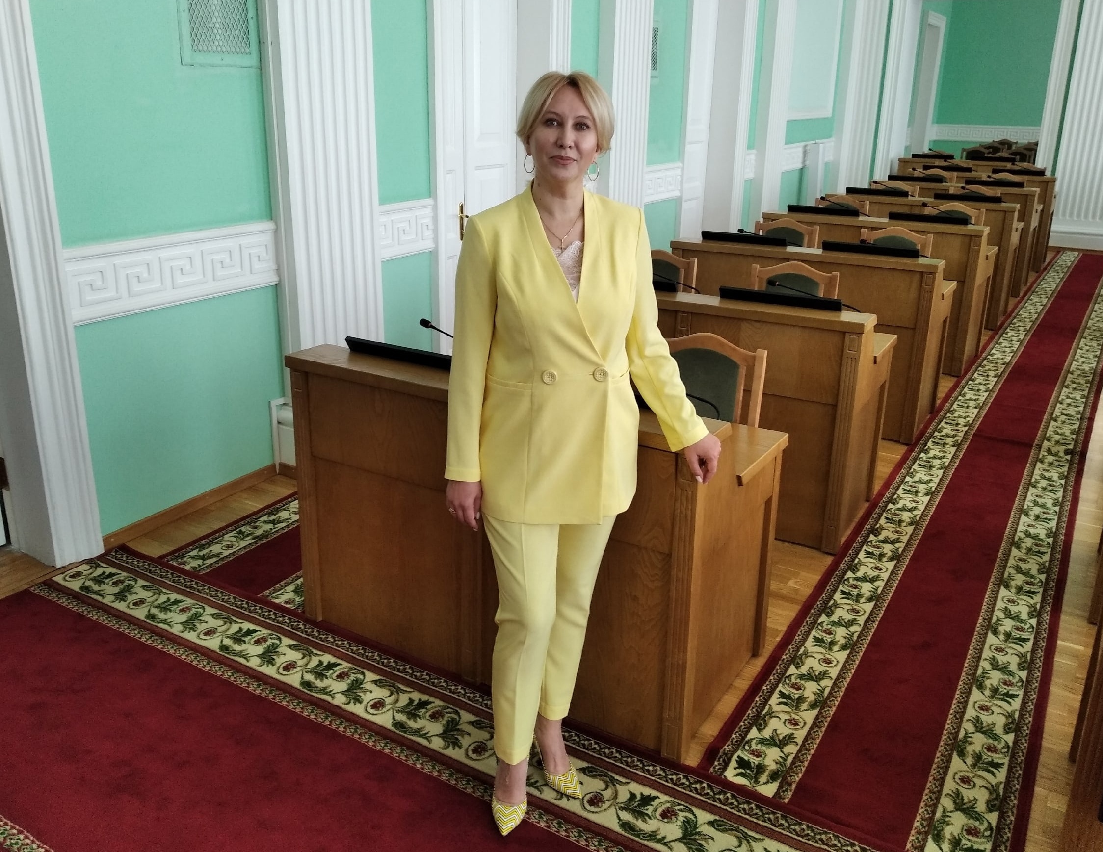 Депутаты горсовета торжественно отметили заслуги руководства омских КТОСов Депутаты горсовета торжественно отметили заслуги руководства омских КТОСов