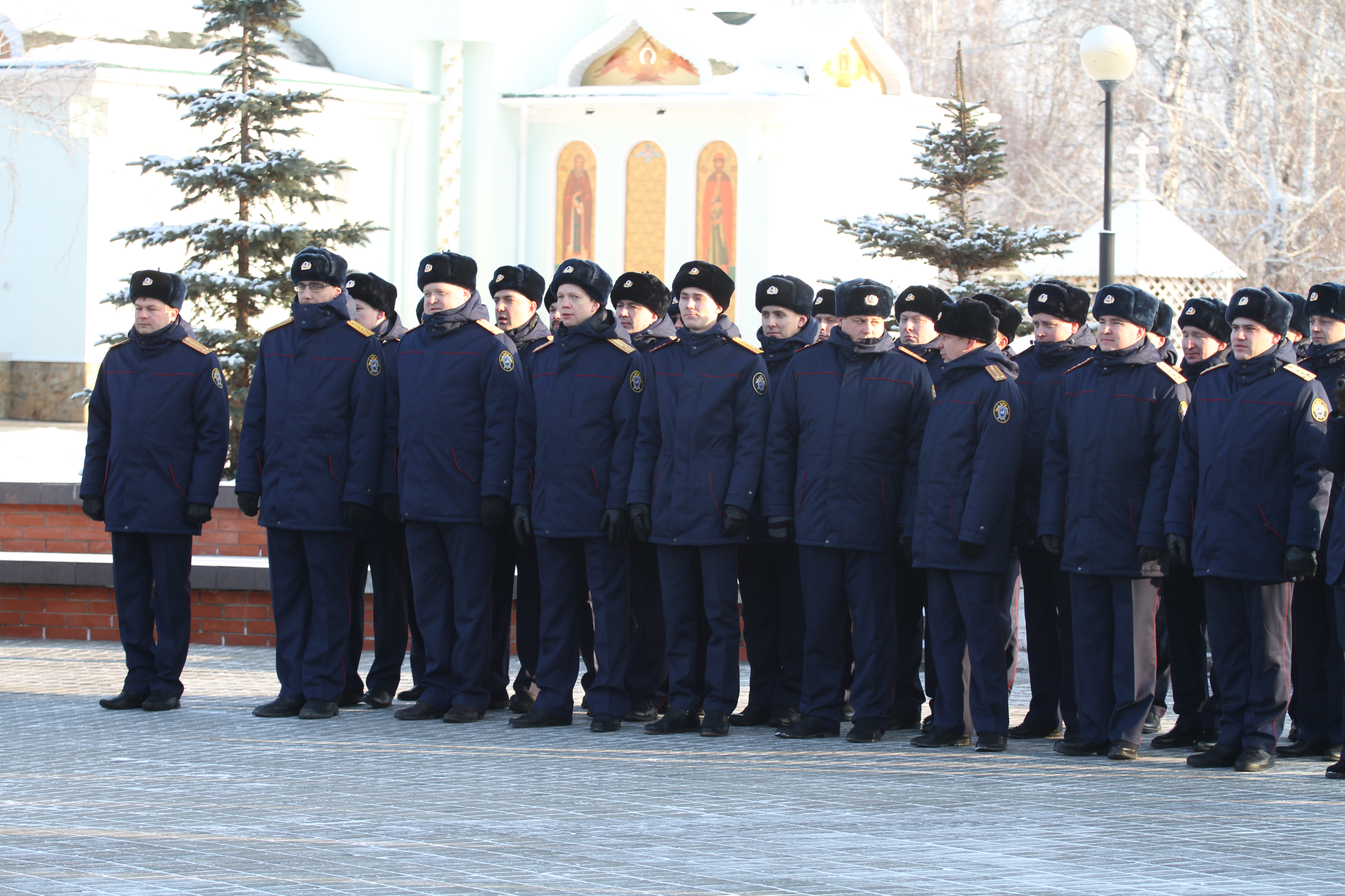 Омские следователи приняли эстафету добрых дел ко Дню Победы Омские следователи приняли эстафету добрых дел ко Дню Победы