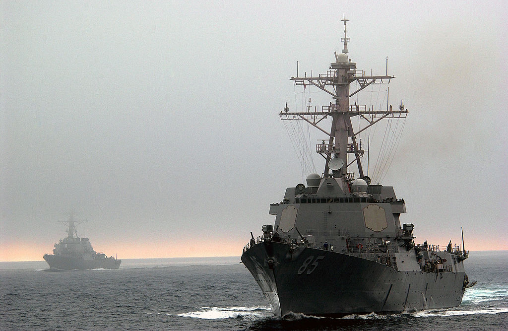 СВОДКИ С ФРОНТА: концентрация военной мощи на море и елка в Сирии СВОДКИ С ФРОНТА: концентрация военной мощи на море и елка в Сирии