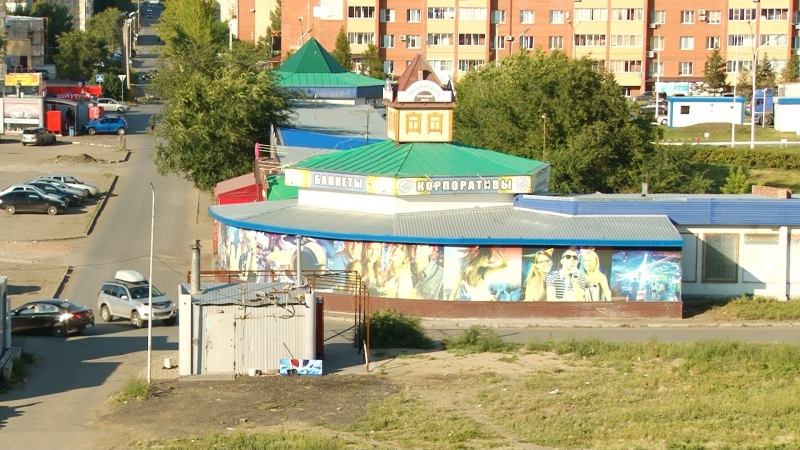 Жители домов у автовокзала надеются лишь на Путина в многолетней борьбе с кафе, не дающими спать по ночам Жители домов у автовокзала надеются лишь на Путина в многолетней борьбе с кафе, не дающими спать по ночам