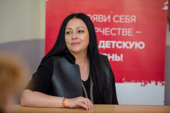 Проект «Поколение М» открыл дорогу на подиум юным дизайнерам из Омска Проект «Поколение М» открыл дорогу на подиум юным дизайнерам из Омска