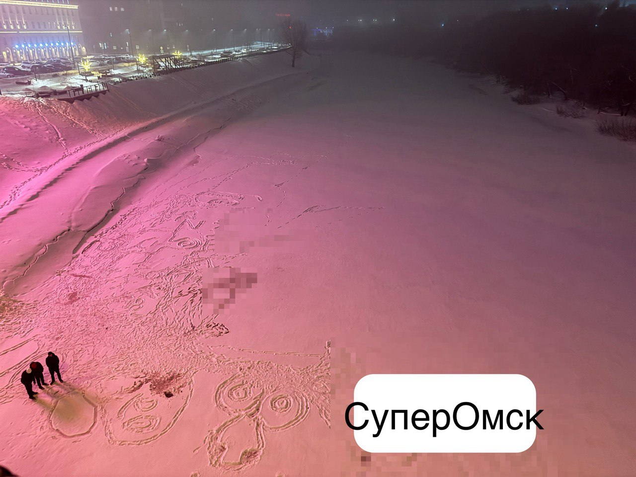 Прохожие вытоптали омича под Комсомольским мостом