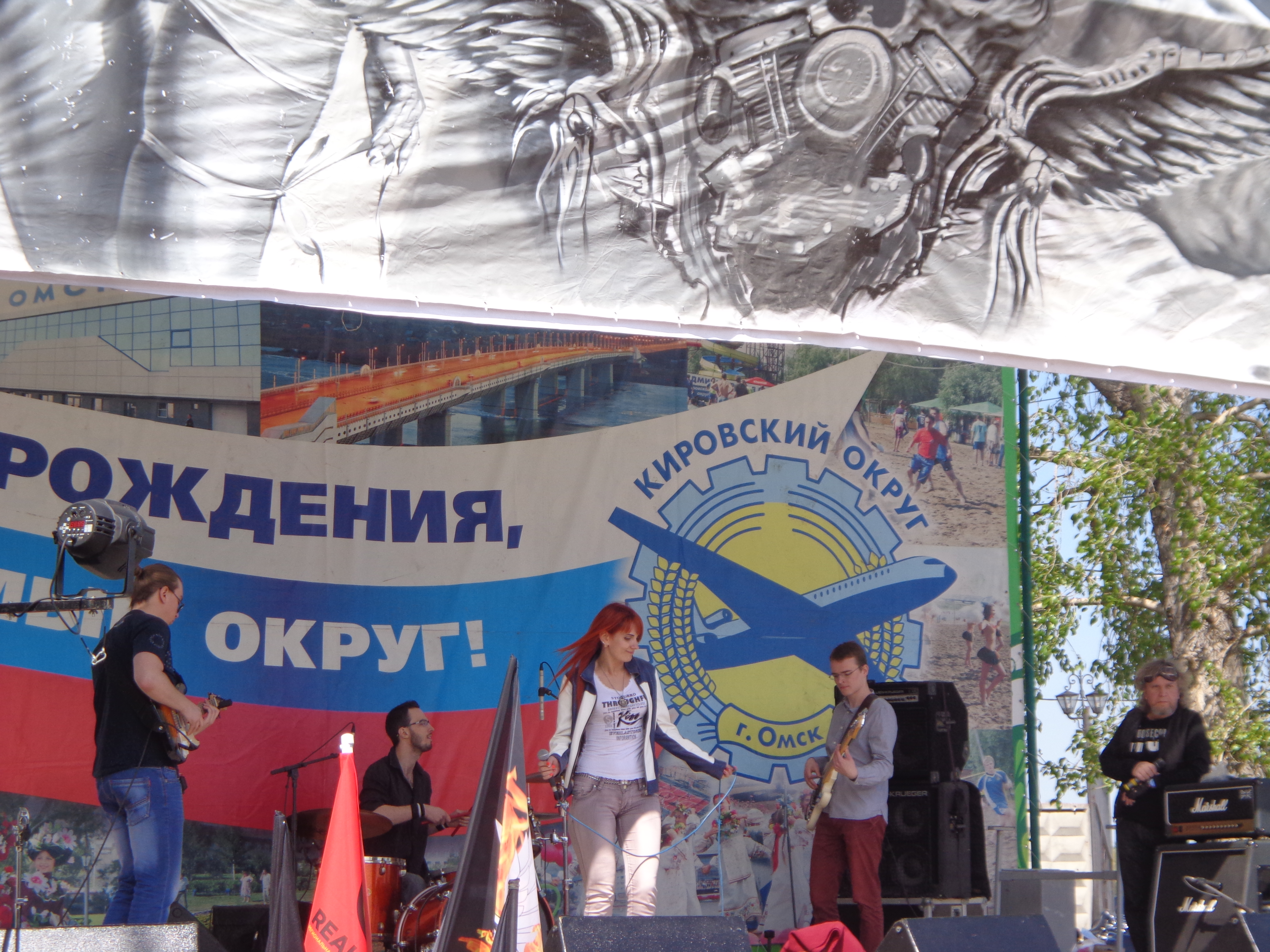 Омские байкеры открыли сезон боксом и «пьяными» очками Омские байкеры открыли сезон боксом и «пьяными» очками