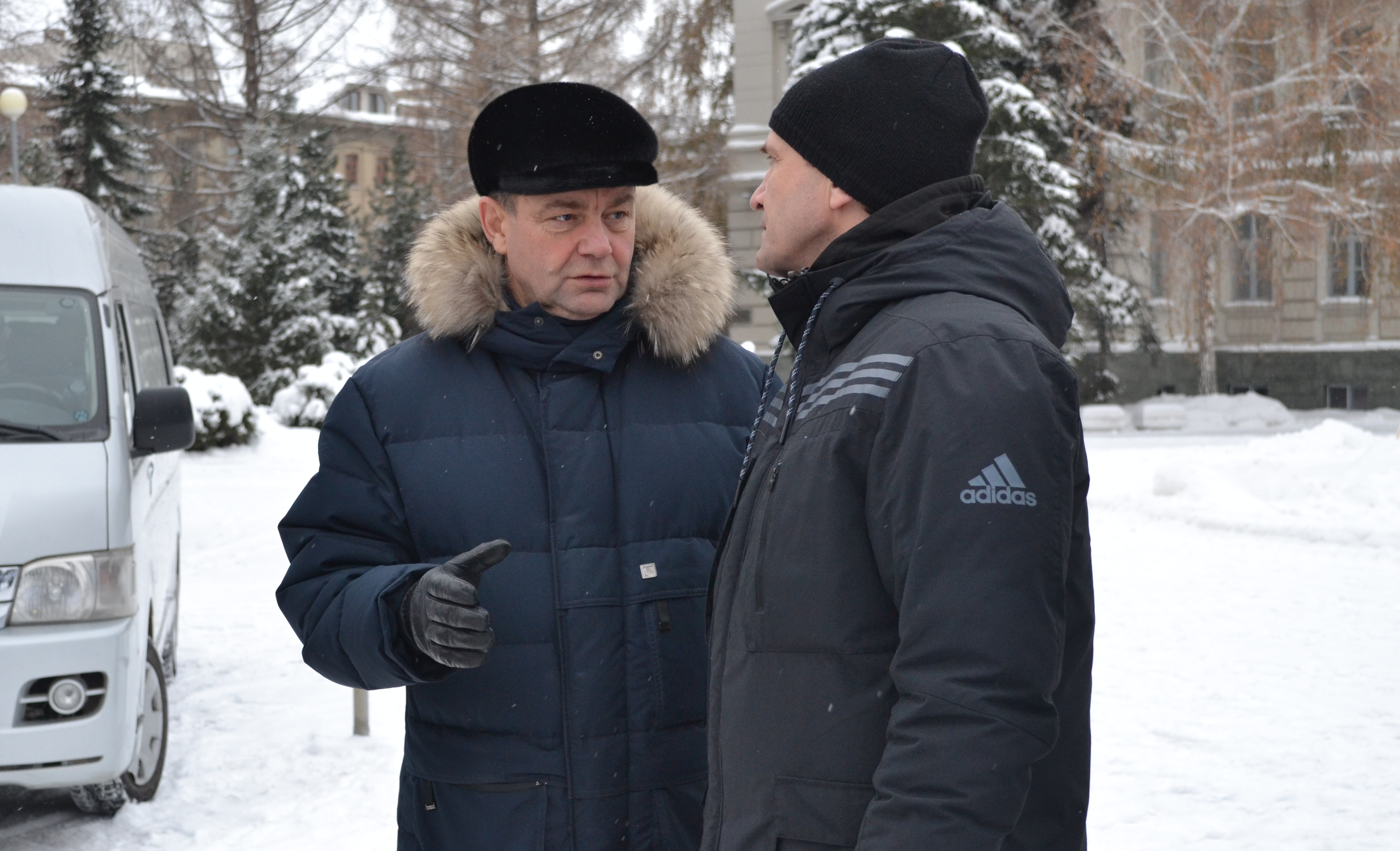 На 26-м Рождественском полумарафоне омичи могли увидеть фей, моржей и влюбленного Лихачева На 26-м Рождественском полумарафоне омичи могли увидеть фей, моржей и влюбленного Лихачева