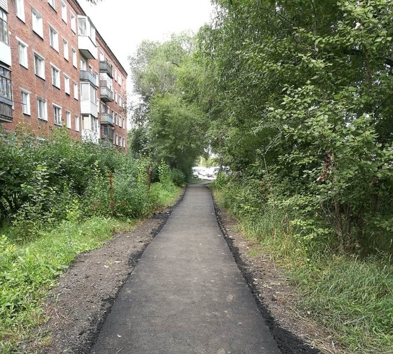 Рядом с научно-производственным центром «Прогресс» проложили тротуар Рядом с научно-производственным центром «Прогресс» проложили тротуар