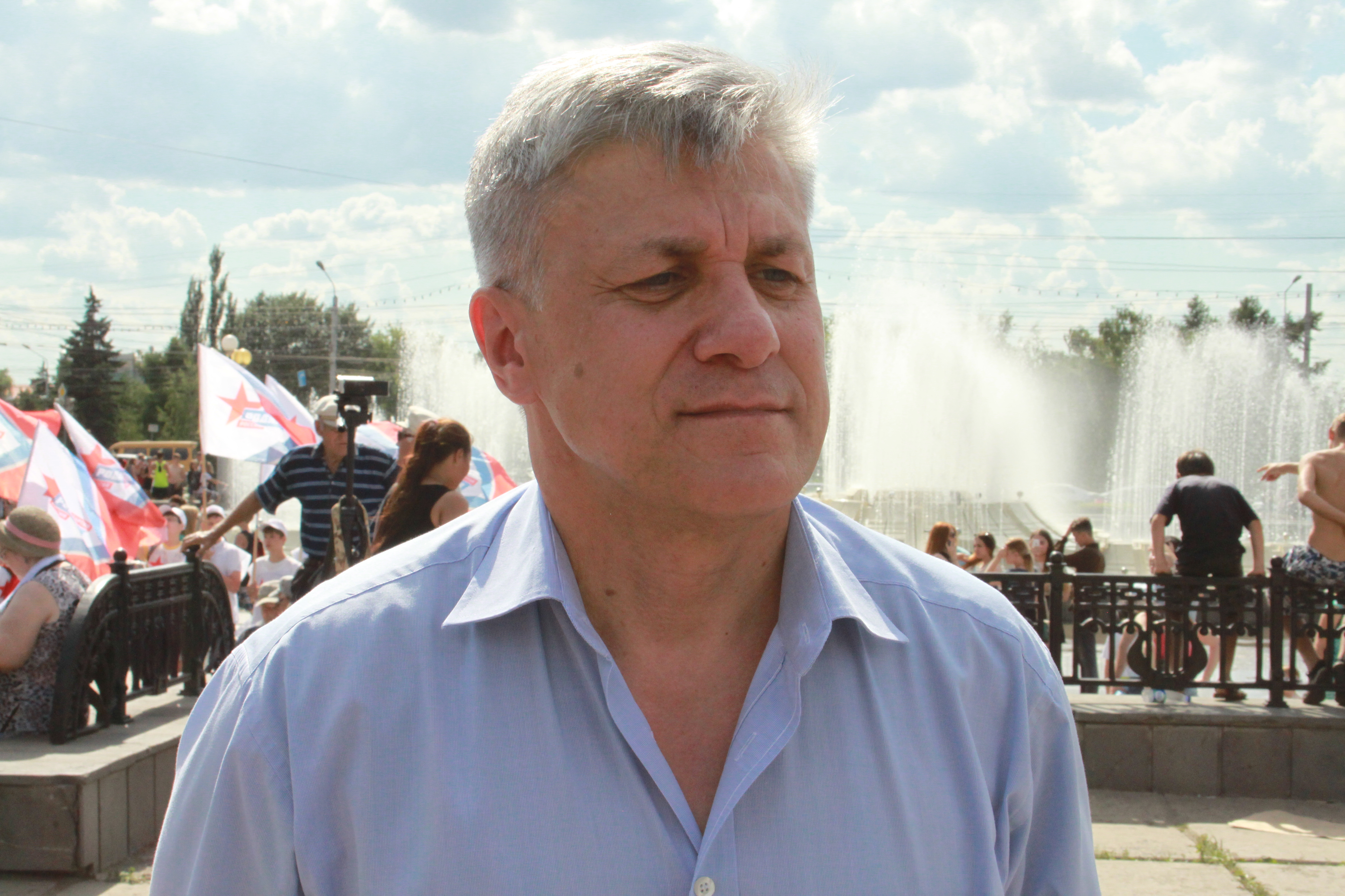 Более 200 омичей собрались на митинг партии «Родина» за заморозку тарифов ЖКХ Более 200 омичей собрались на митинг партии «Родина» за заморозку тарифов ЖКХ