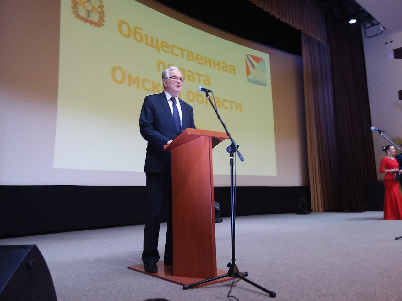 Бурков отметил вклад Общественной палаты в межнациональный мир в Омской области Бурков отметил вклад Общественной палаты в межнациональный мир в Омской области