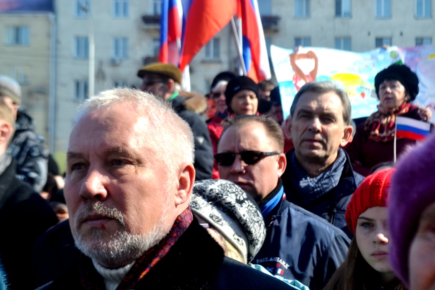Более трех тысяч омичей вышли на митинг против терроризма Более трех тысяч омичей вышли на митинг против терроризма