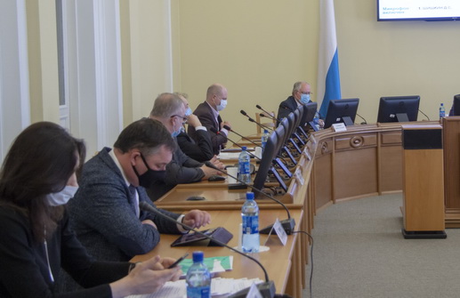 Выразить себя в маске: какой стиль предпочитают омские ВИПы в публичных местах Выразить себя в маске: какой стиль предпочитают омские ВИПы в публичных местах