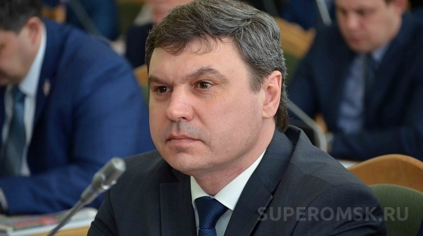 Омский депутат призвал дорожников присмотреться к грязи вдоль дорог