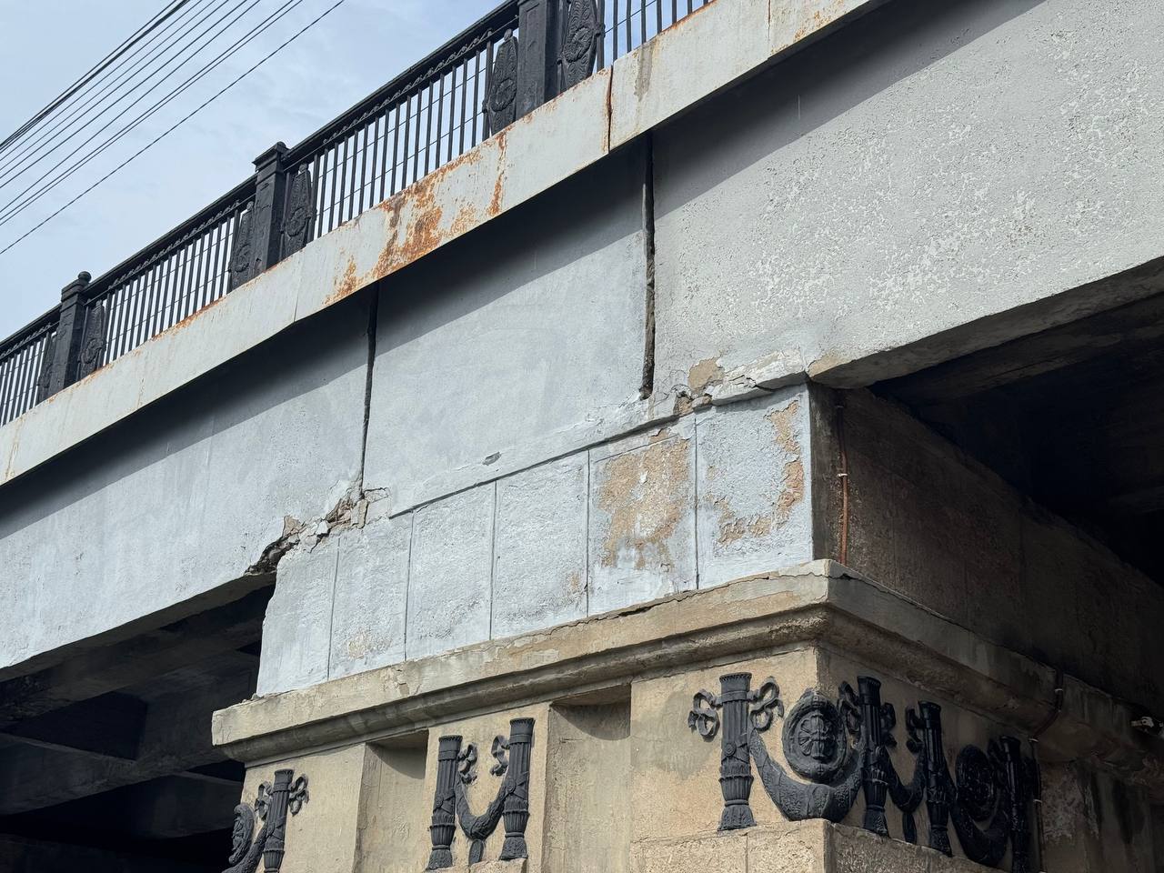 В Омске «посыпались» пролеты Комсомольского моста В Омске «посыпались» пролеты Комсомольского моста