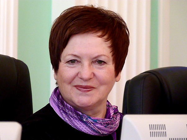 Спикер пятого созыва горсовета Галина Горст Спикер пятого созыва горсовета Галина Горст