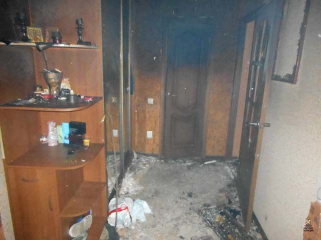 Пожар в квартире у пенсионерки на Масленникова в Омске произошел из-за подозрительных «газовщиков» Пожар в квартире у пенсионерки на Масленникова в Омске произошел из-за подозрительных «газовщиков»