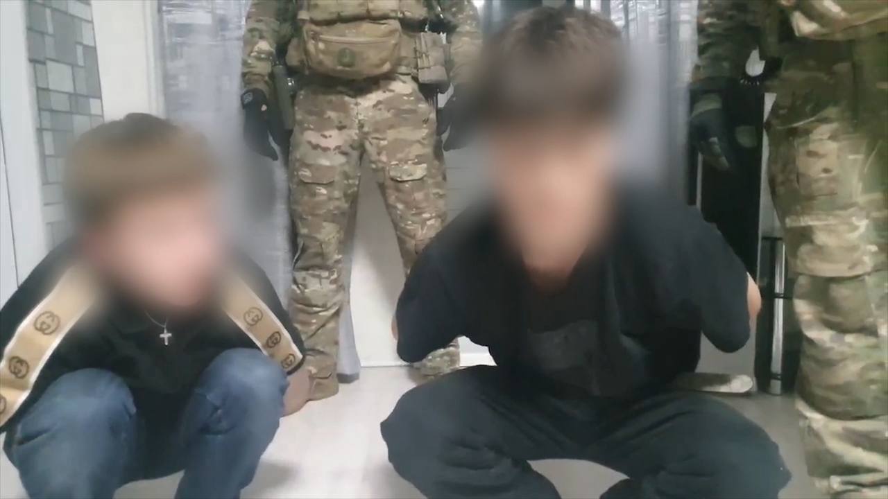 Юных омичей завербовали в диверсанты за 20 тысяч долларов Юных омичей завербовали в диверсанты за 20 тысяч долларов