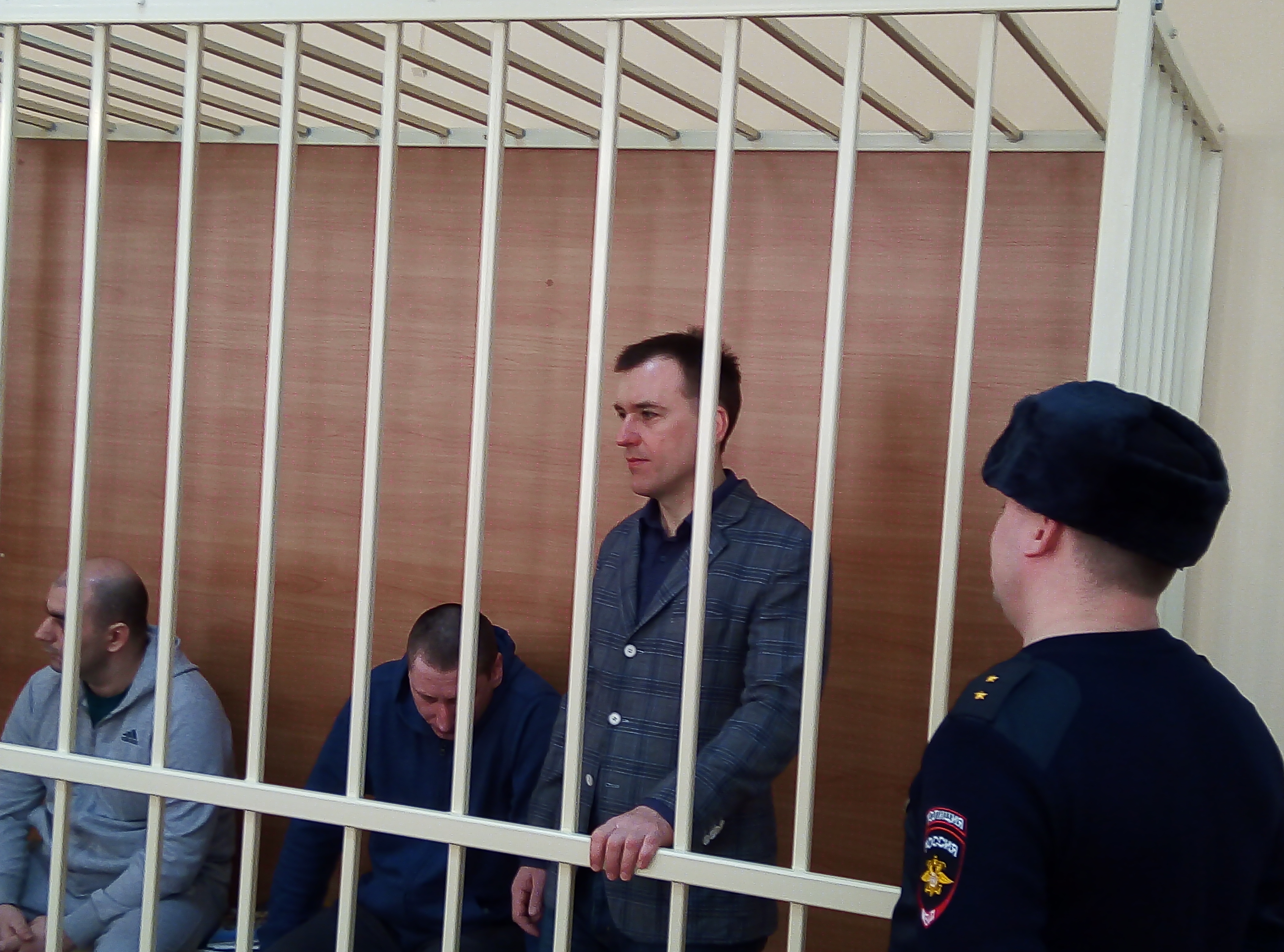 «Король обнальщиков» Мацелевич улыбался в суде и слал воздушные поцелуи «Король обнальщиков» Мацелевич улыбался в суде и слал воздушные поцелуи