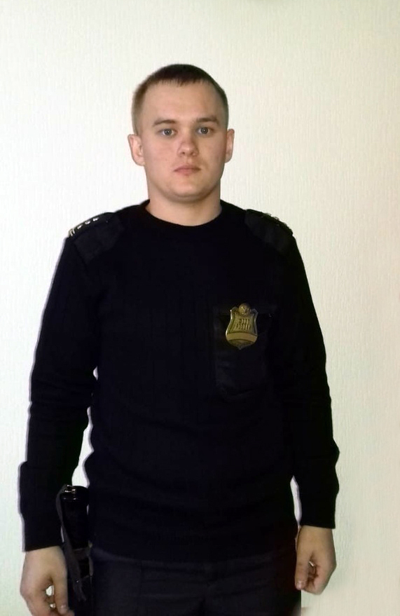 Омич спас человека из пожара благодаря зеркалу заднего вида Омич спас человека из пожара благодаря зеркалу заднего вида