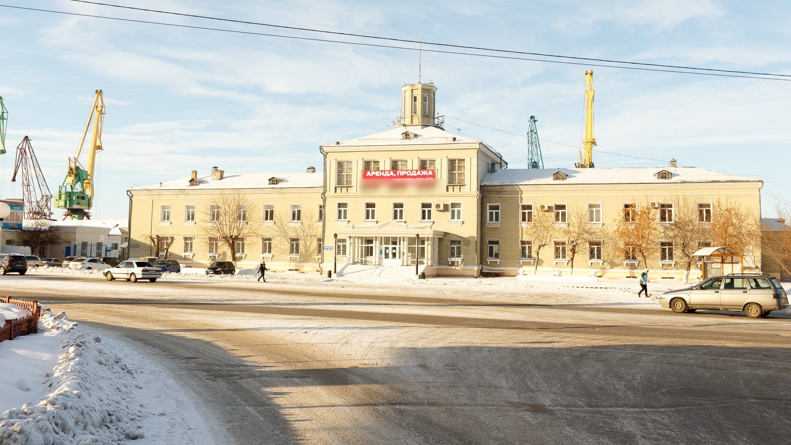 В Омске продают здание Речного порта