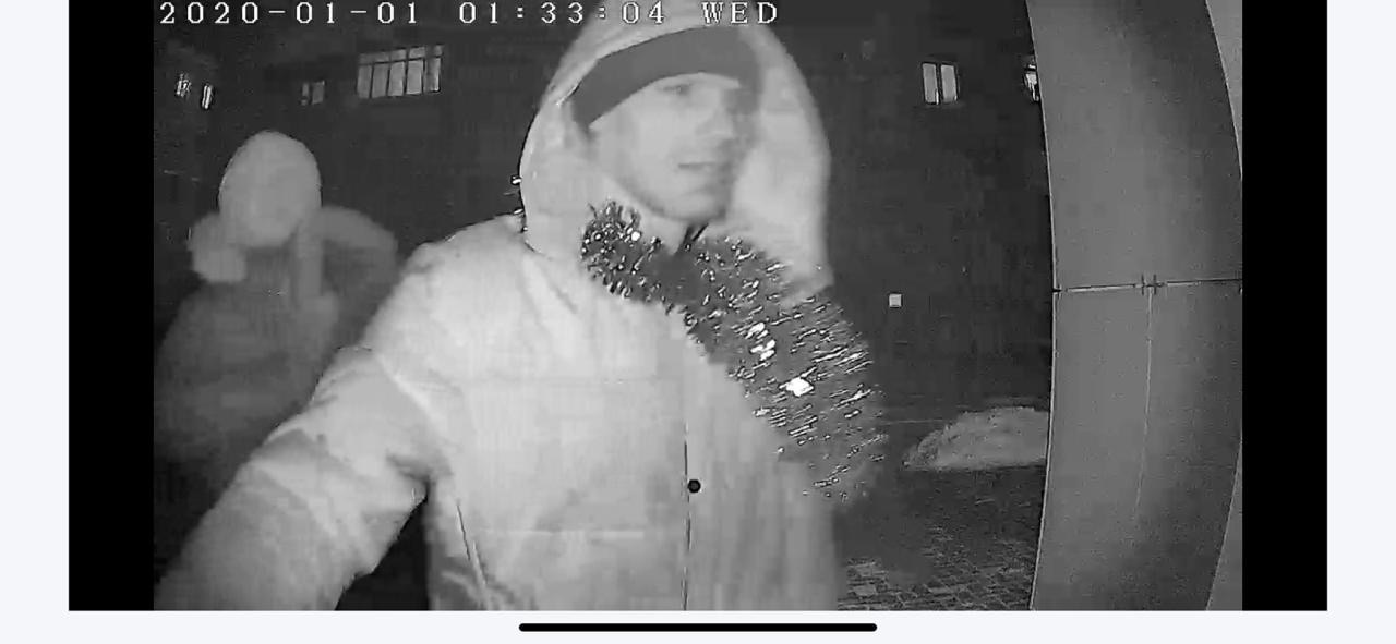 В Омске завелся Гринч, крадущий праздничное настроение В Омске завелся Гринч, крадущий праздничное настроение