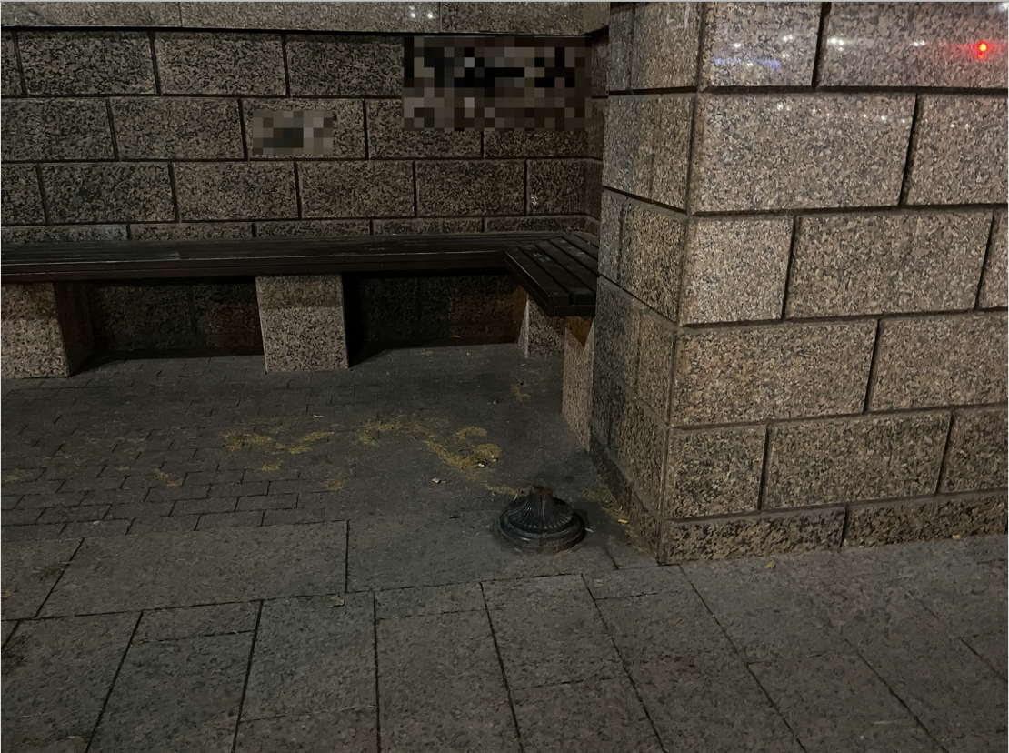 В центре Омска разломали «имперскую» парадную от Миллера В центре Омска разломали «имперскую» парадную от Миллера