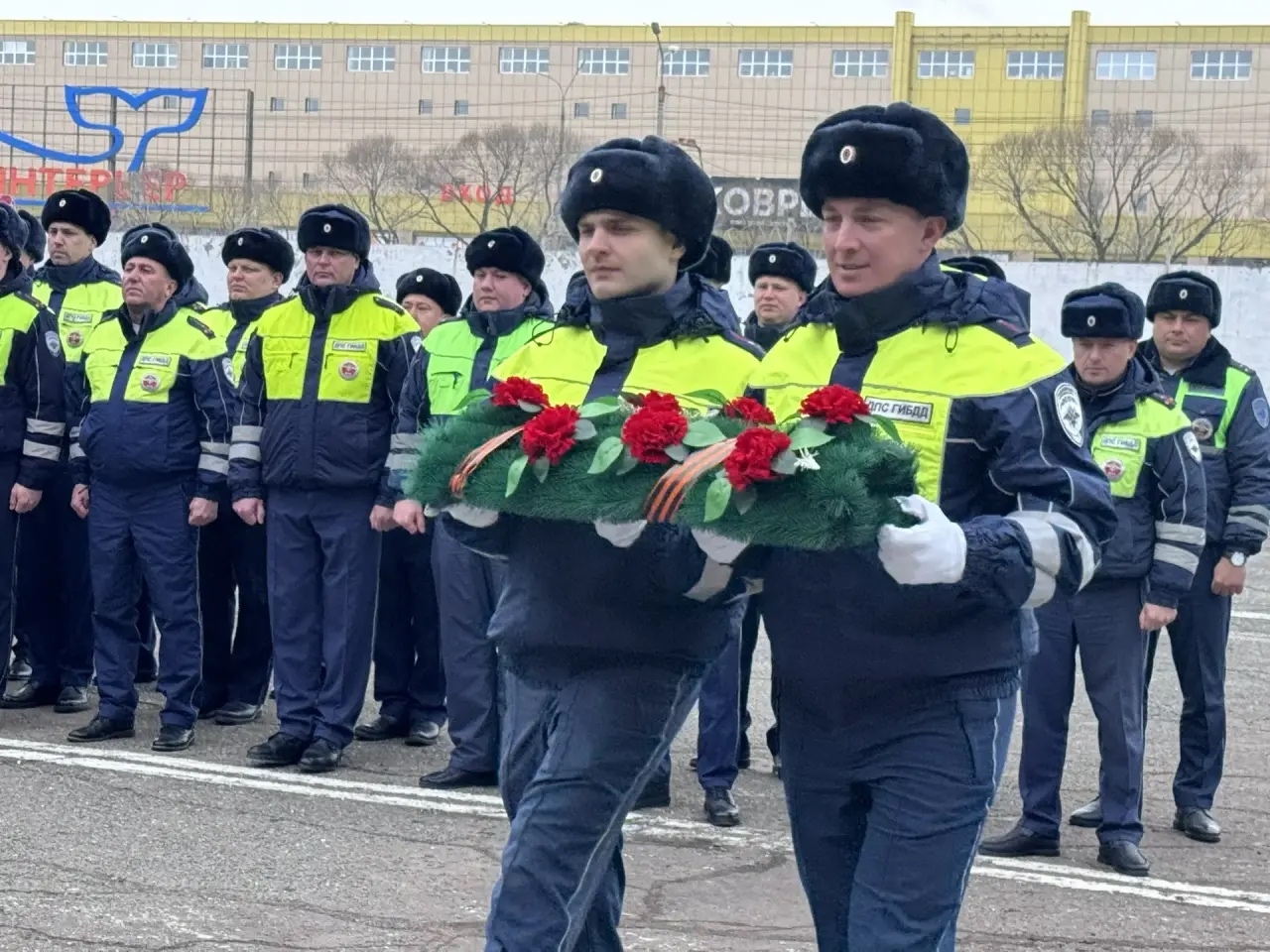 В Омске получили награды лучшие сотрудники ДПС В Омске получили награды лучшие сотрудники ДПС