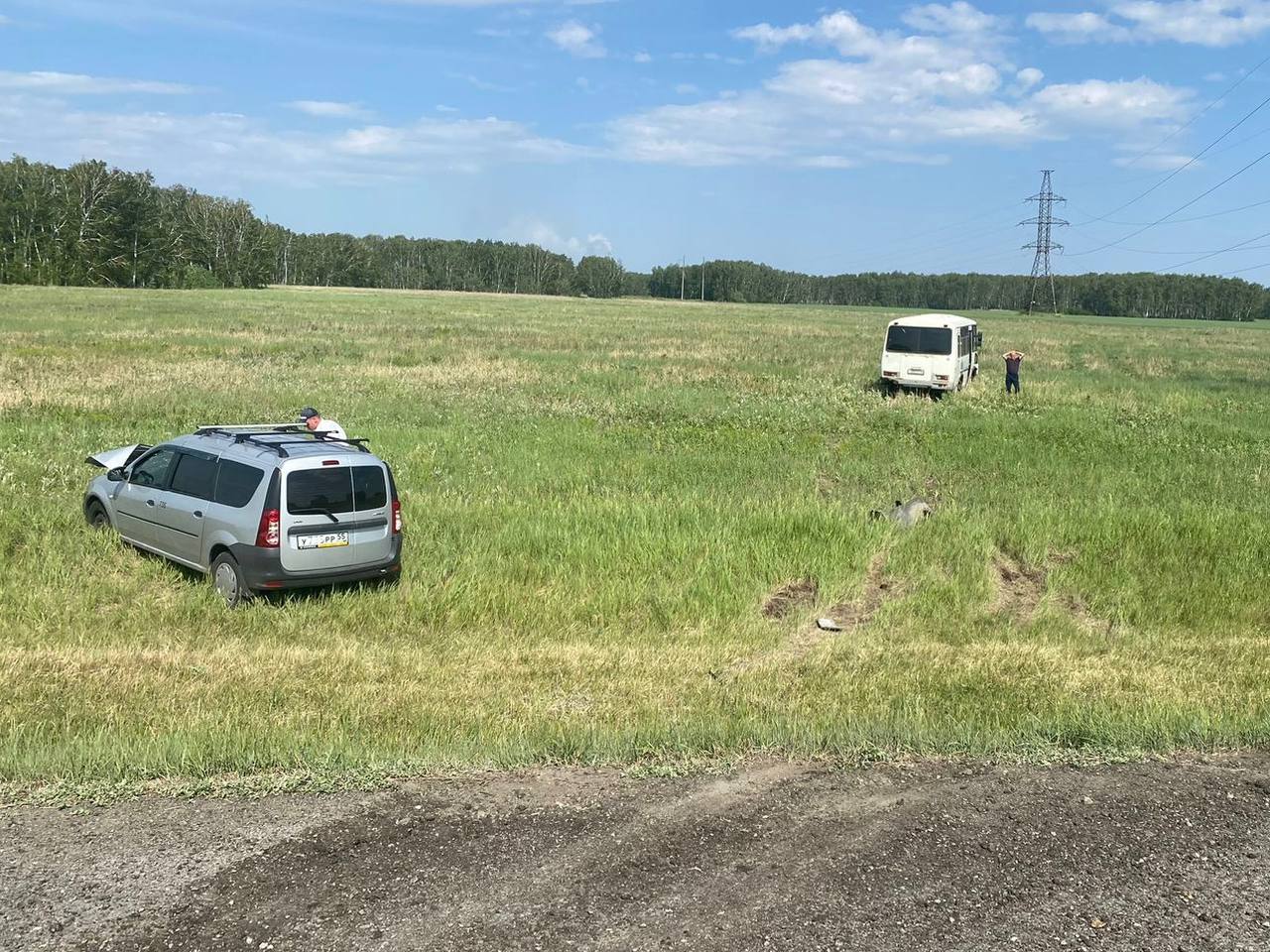Пассажирский автобус попал в ДТП на трассе под Омском Пассажирский автобус попал в ДТП на трассе под Омском