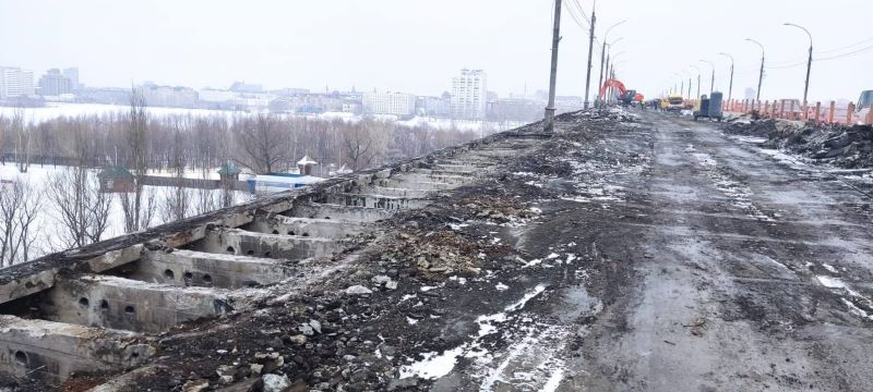 В мэрии Омска огласили текущий ход работ на Ленинградском мосту В мэрии Омска огласили текущий ход работ на Ленинградском мосту