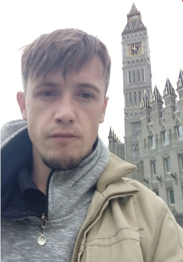 В Омске в День Победы пропал молодой мужчина