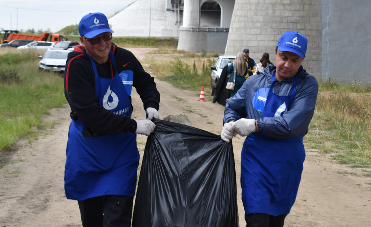 Омские волонтеры «Водоканала» очистили берег Иртыша Омские волонтеры «Водоканала» очистили берег Иртыша