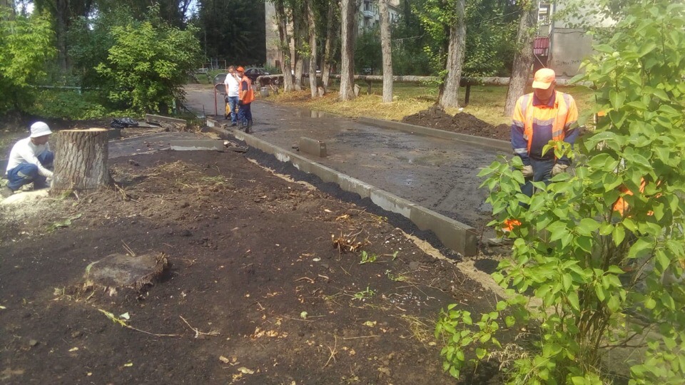 Омское УДХБ решило встретить первых лиц города «не по технологии» Омское УДХБ решило встретить первых лиц города «не по технологии»