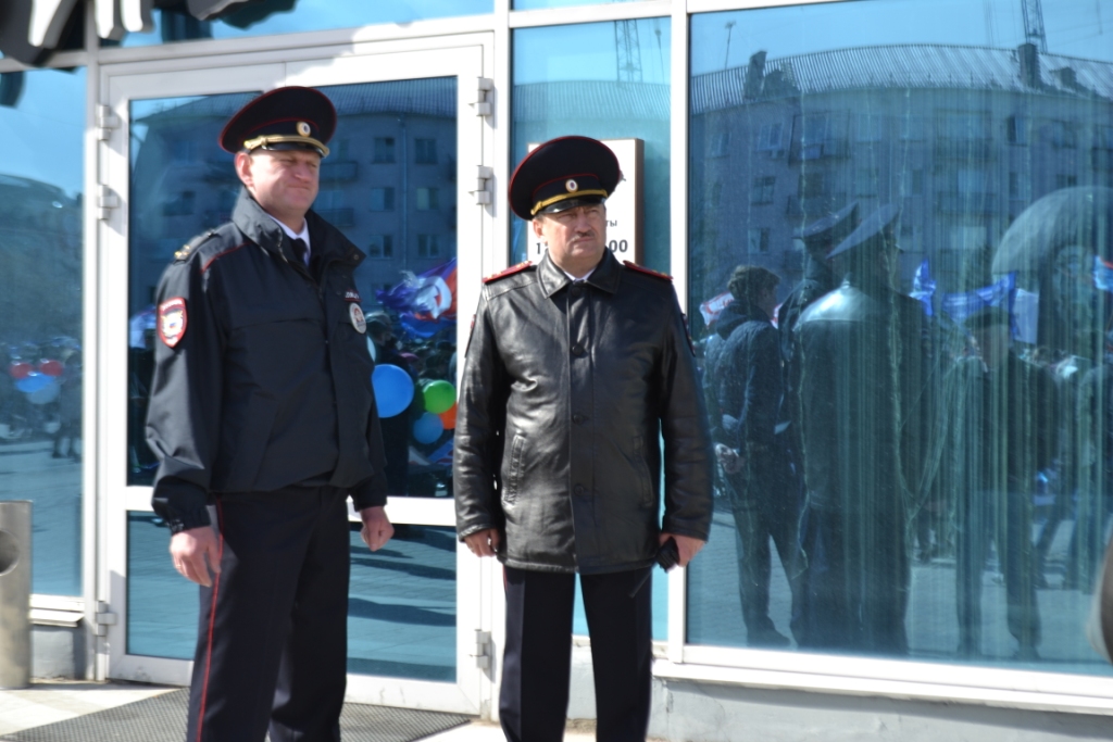 Первомайский митинг в Омске прошел в антитеррористических нотках Первомайский митинг в Омске прошел в антитеррористических нотках