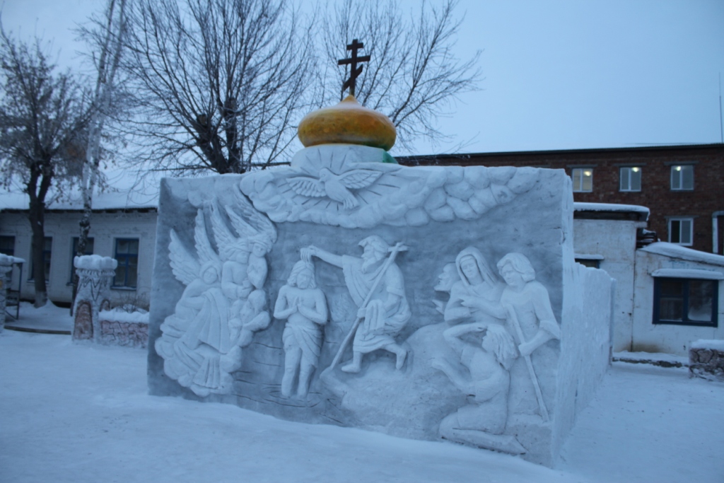 Репортаж о Крещении в омской тюрьме: купель, крещенский городок, святая вода, крестный ход