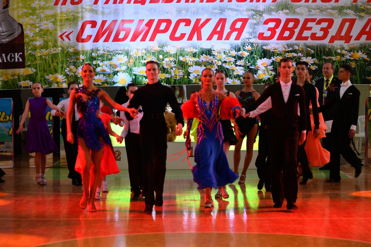 На волне танца: в Омске прошел VIII Фестиваль «Танцевальный океан»