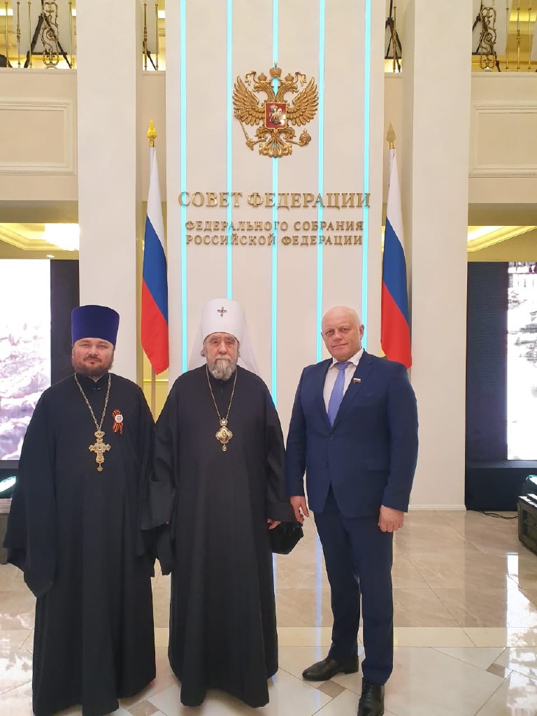 Омский митрополит Владимир поучаствовал в Рождественских парламентских встречах Омский митрополит Владимир поучаствовал в Рождественских парламентских встречах