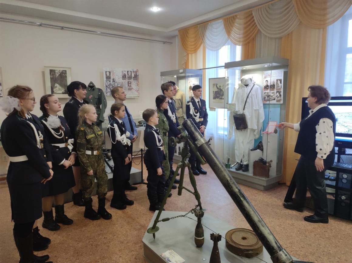Омским школьникам рассказали о подвигах земляков на фронте и в тылу
