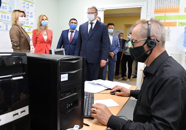 Выразить себя в маске: какой стиль предпочитают омские ВИПы в публичных местах Выразить себя в маске: какой стиль предпочитают омские ВИПы в публичных местах