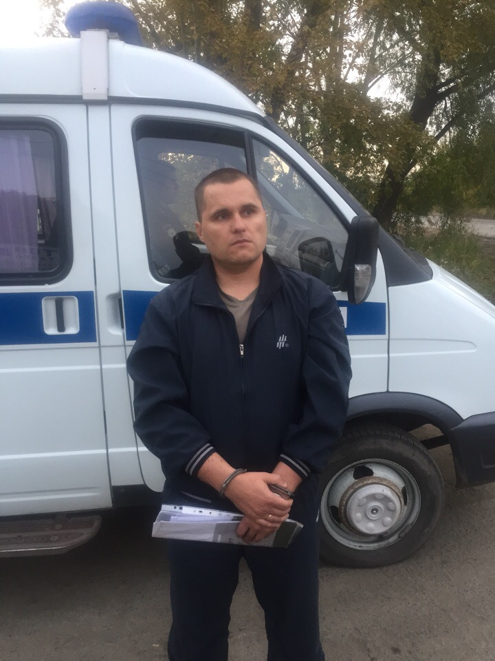 Омский дальнобойщик-герой: «Виновник наезда успел даже поспать до приезда ГИБДД» Омский дальнобойщик-герой: «Виновник наезда успел даже поспать до приезда ГИБДД»