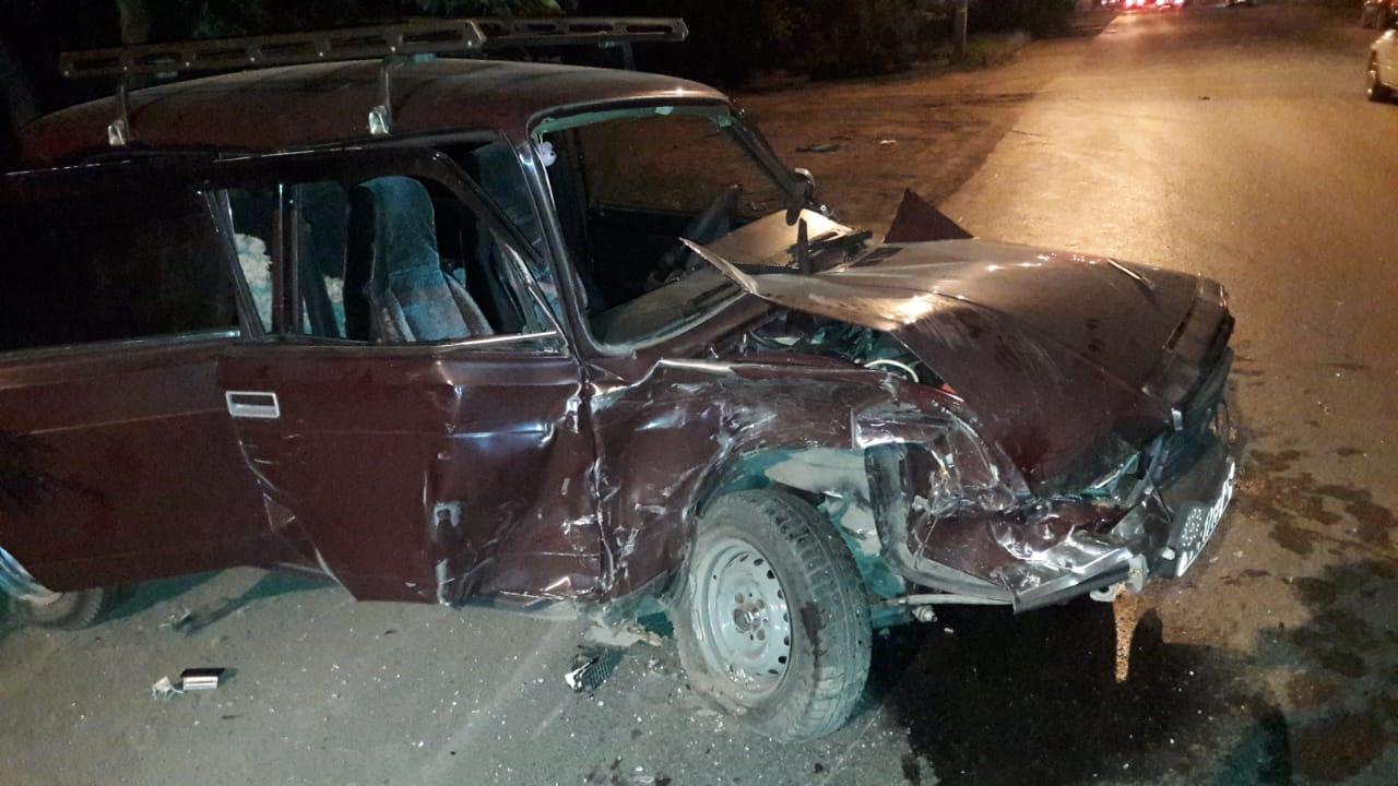 Опубликованы фото массовой жесткой аварии в центре Омска с пострадавшими и смятыми машинами Опубликованы фото массовой жесткой аварии в центре Омска с пострадавшими и смятыми машинами