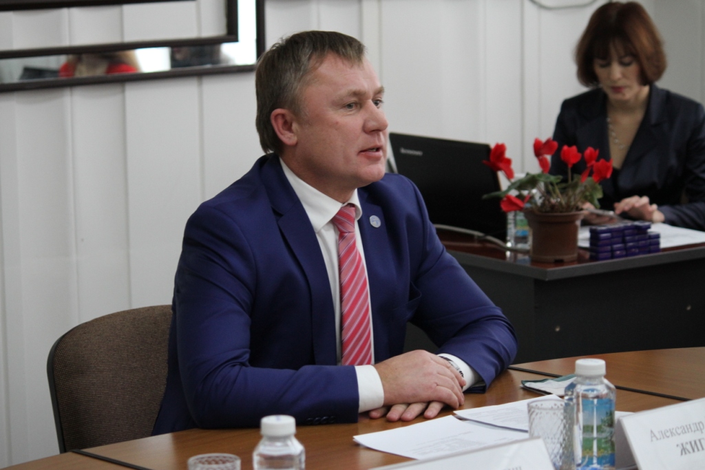 Омский депутат Госдумы Виктор Шрейдер возглавил попечительский совет СибАДИ Омский депутат Госдумы Виктор Шрейдер возглавил попечительский совет СибАДИ