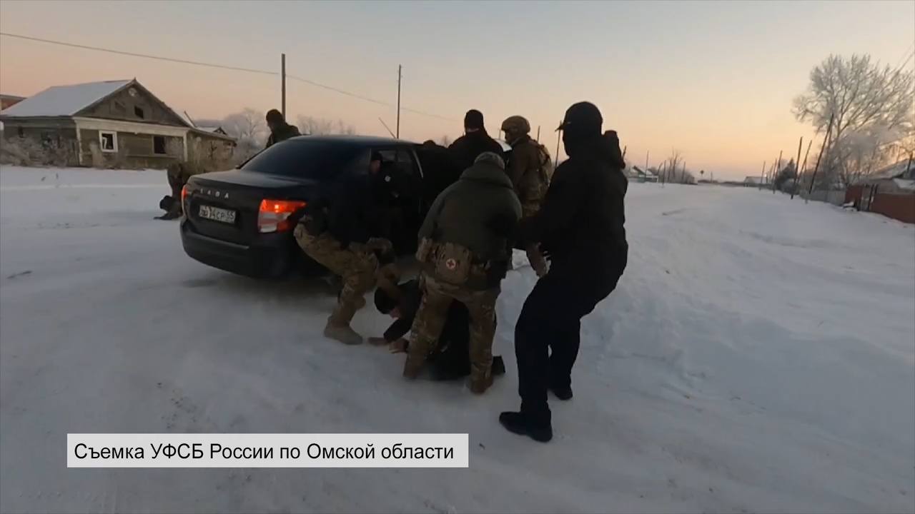Показаны кадры задержания преступной банды из Омской области Показаны кадры задержания преступной банды из Омской области
