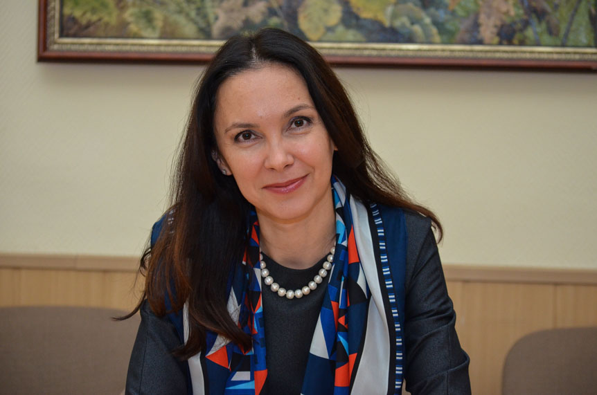 Директор музея им. Врубеля Фарида Буреева: «Почему руководителем обязательно должен быть мужчина?» Директор музея им. Врубеля Фарида Буреева: «Почему руководителем обязательно должен быть мужчина?»