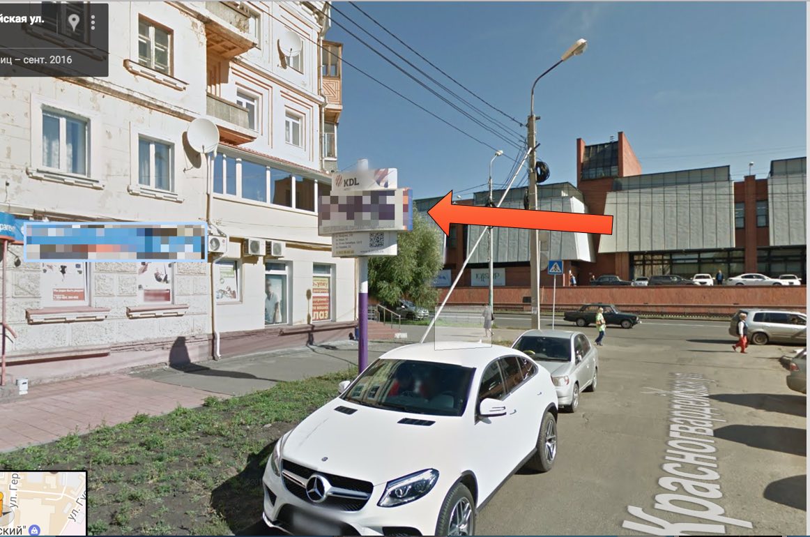В Омске сотрудник ГИБДД за брань отправил нарушителя в нокаут - видео