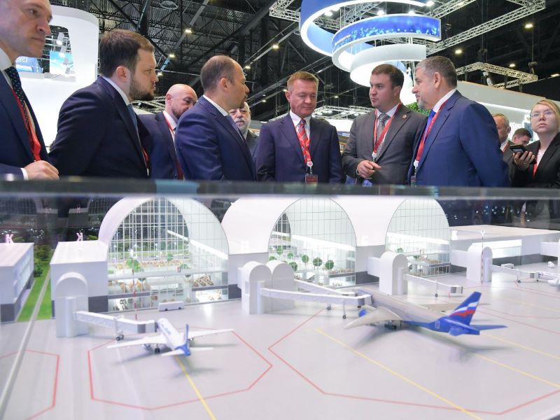 В Питере показали финальный макет нового аэропорта Омск-Федоровка В Питере показали финальный макет нового аэропорта Омск-Федоровка