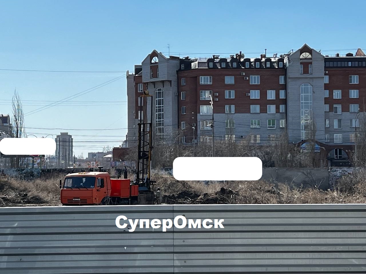 На перекрестке улиц Жукова и Масленникова в Омске строят высотку На перекрестке улиц Жукова и Масленникова в Омске строят высотку