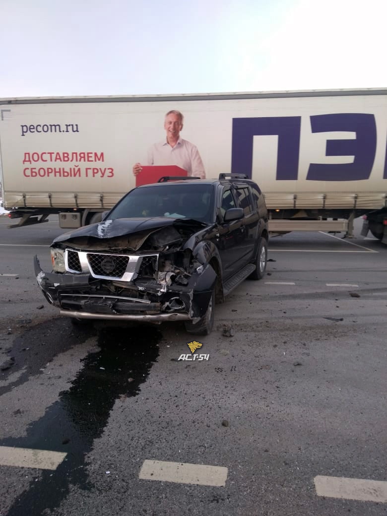«Не пропустил»: в жестком ДТП на трассе Омск – Новосибирск серьезно пострадал мужчина «Не пропустил»: в жестком ДТП на трассе Омск – Новосибирск серьезно пострадал мужчина
