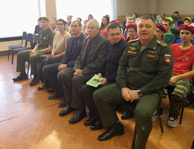 Степан Бонковский: «Фонд Манякина продолжит работать с подрастающим поколением по военно-патриотическому направлению» Степан Бонковский: «Фонд Манякина продолжит работать с подрастающим поколением по военно-патриотическому направлению»